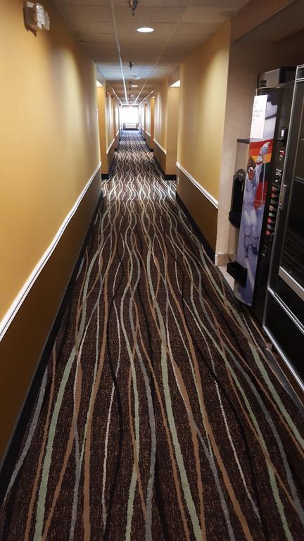 Americas Best Value Inn And Suites Lee'S Summit-Kansas City Exteriör bild