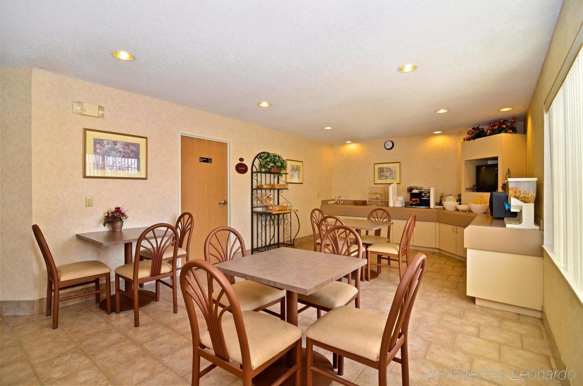 Americas Best Value Inn And Suites Lee'S Summit-Kansas City Exteriör bild