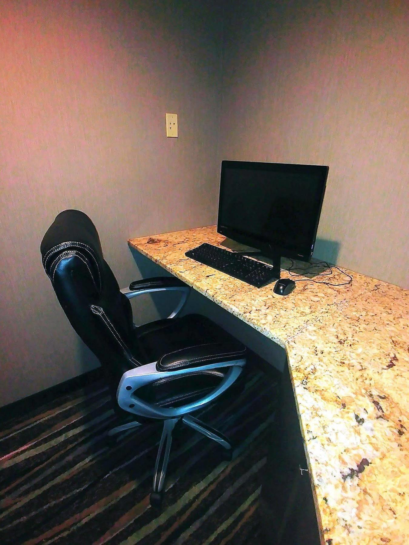 Americas Best Value Inn And Suites Lee'S Summit-Kansas City Exteriör bild